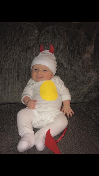 161109bbcut-deviledeggcostume