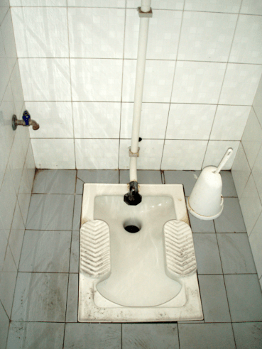 161121bbcut-toilette