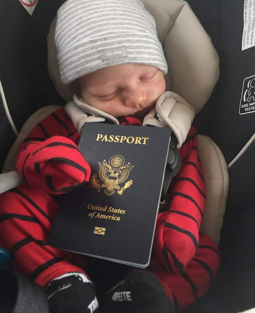 161221bbcut-babywithpassport