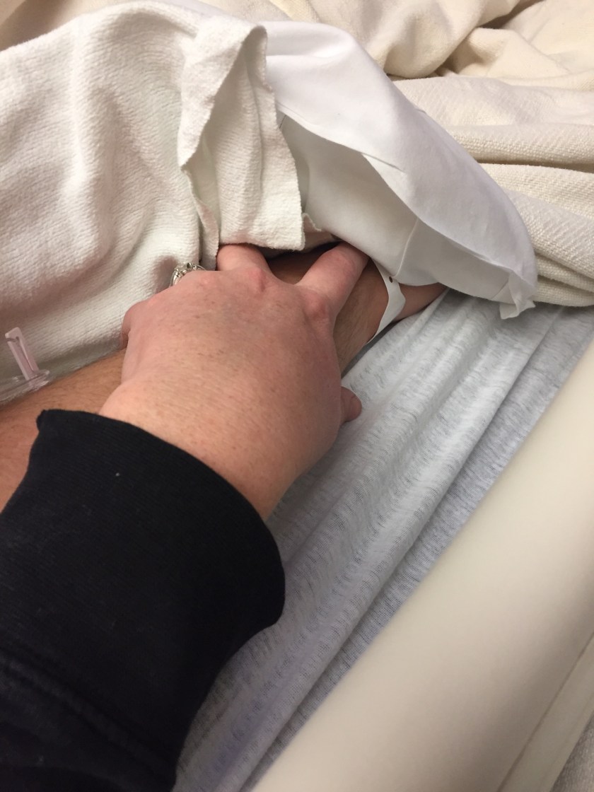 170328bbcut-holdhands