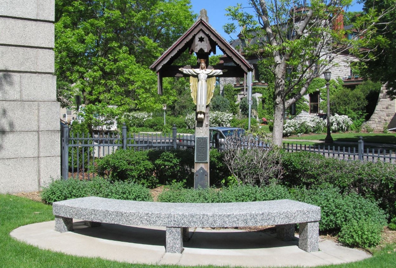 170531bbcut-memorial2