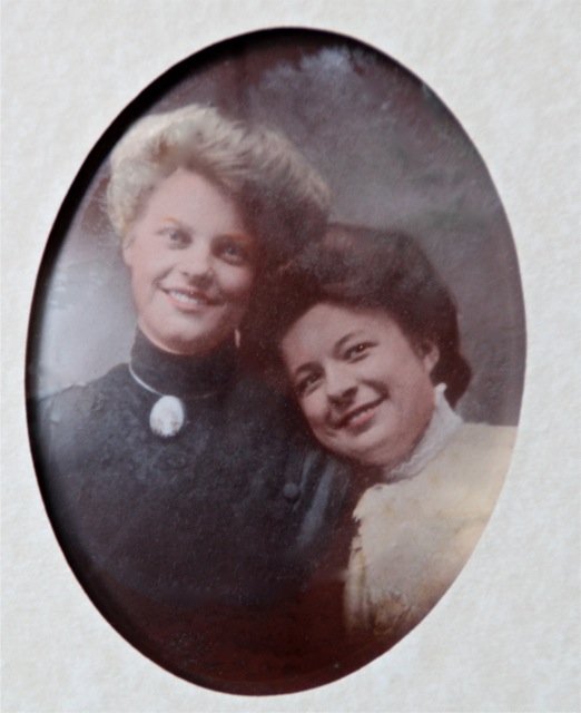 170726bbcut-familypicture1