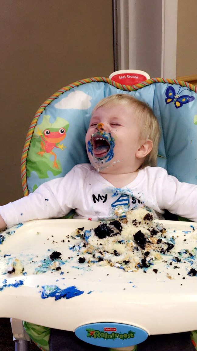 171117bbcut-cakeface