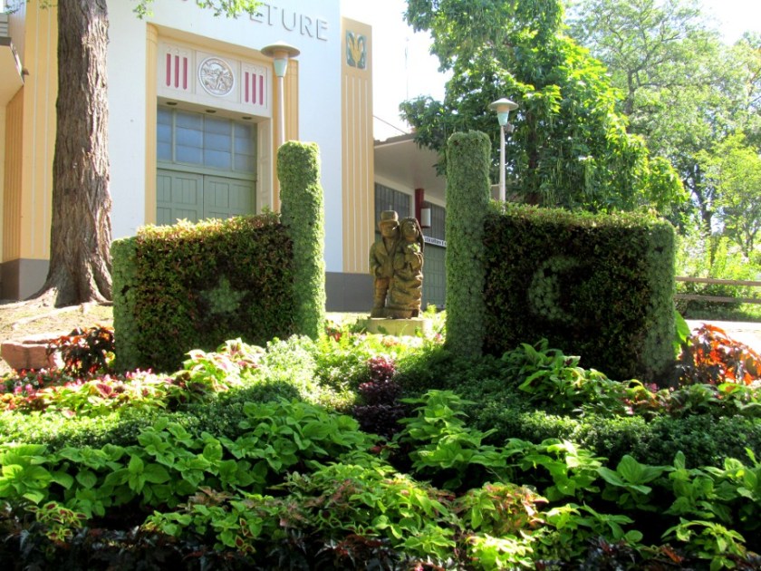 180920bbcut-gatesajar