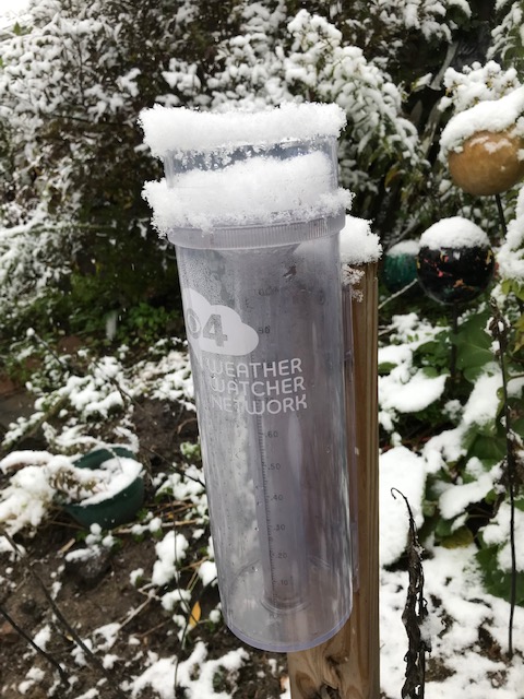 181017bbcut-raingauge