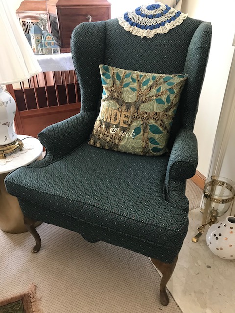 200330bbcut-uglychair3