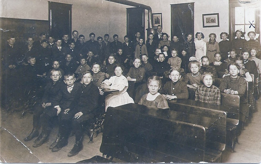 Menomonie class of 1885