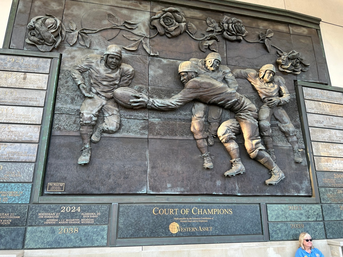 Her Mitzi kept popping up — always a loser, never a&nbsp;gainer!